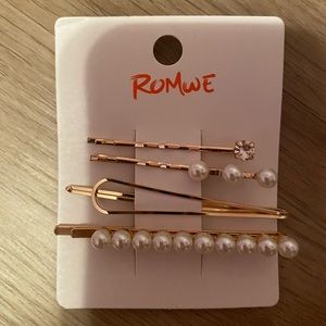 ROMWE barrettes